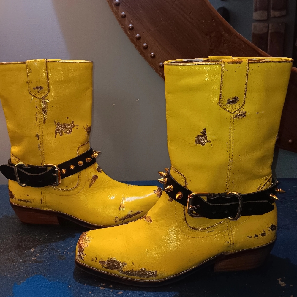 Zodiac boots